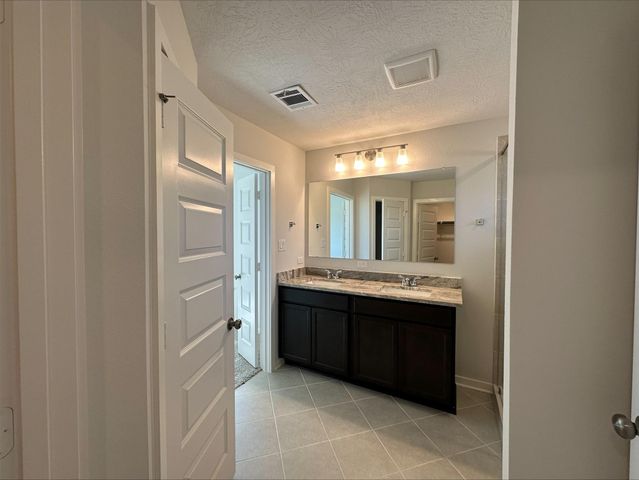 134 Lacebark Loop, Huntsville, TX 77320