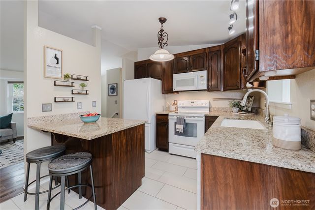 8616 Foster Grove Court NE, Bremerton, WA 98311