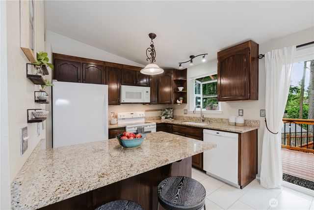 8616 Foster Grove Court NE, Bremerton, WA 98311