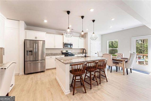 124 Cummings Court, Ball Ground, GA 30107