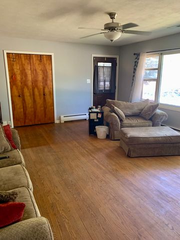 275 Quarry Street, South Elgin, IL 60177