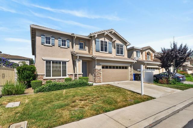 10250 Canadeo Cir, Elk Grove, CA 95757