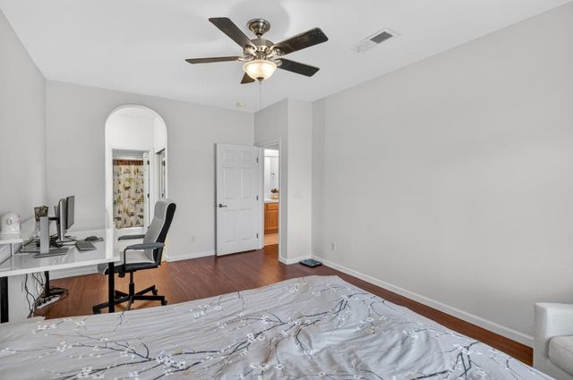 10250 Canadeo Cir, Elk Grove, CA 95757