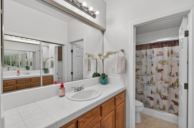 10250 Canadeo Cir, Elk Grove, CA 95757