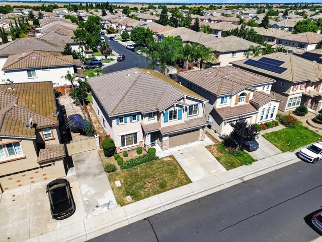 10250 Canadeo Cir, Elk Grove, CA 95757