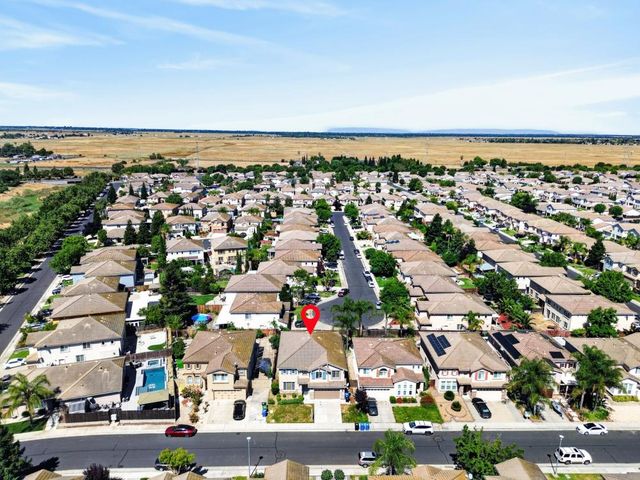 10250 Canadeo Cir, Elk Grove, CA 95757