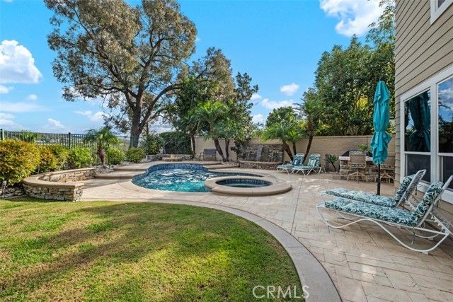 24 Peony, Laguna Hills, CA 92679
