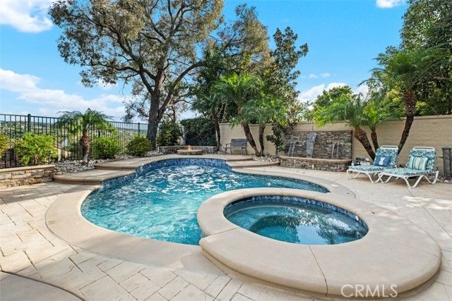 24 Peony, Laguna Hills, CA 92679