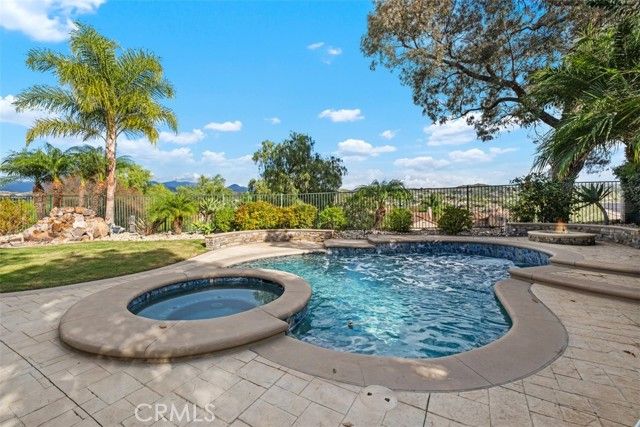24 Peony, Laguna Hills, CA 92679