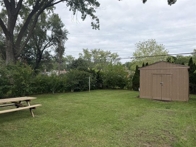 19662 Saint Francis, Livonia, MI 48152