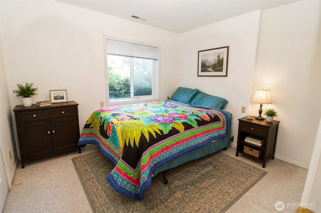 1088 Colchester Drive, Port Orchard, WA 98366