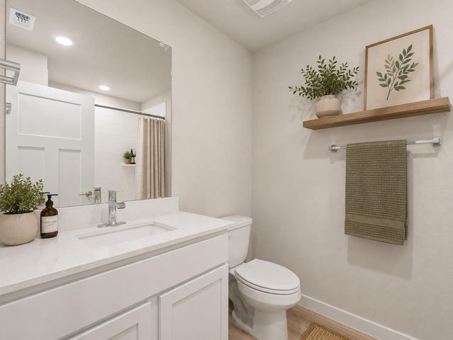 1024 Tipton ST, Georgetown, TX 78633