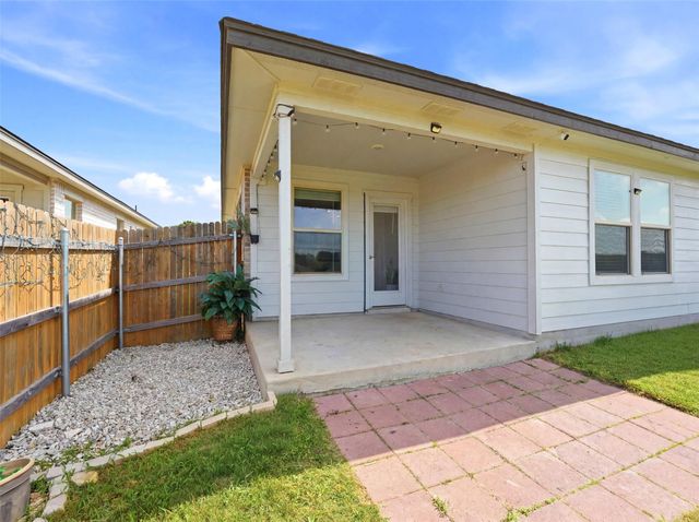 1024 Tipton ST, Georgetown, TX 78633