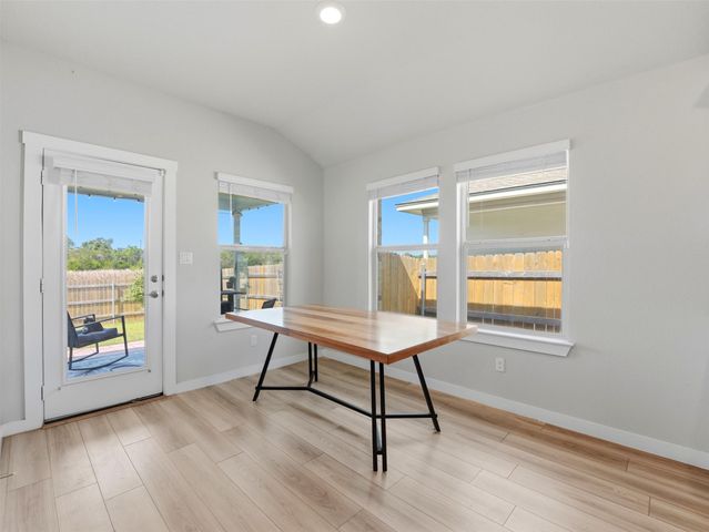 1024 Tipton ST, Georgetown, TX 78633