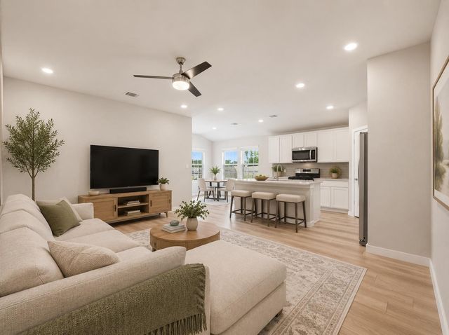 1024 Tipton ST, Georgetown, TX 78633