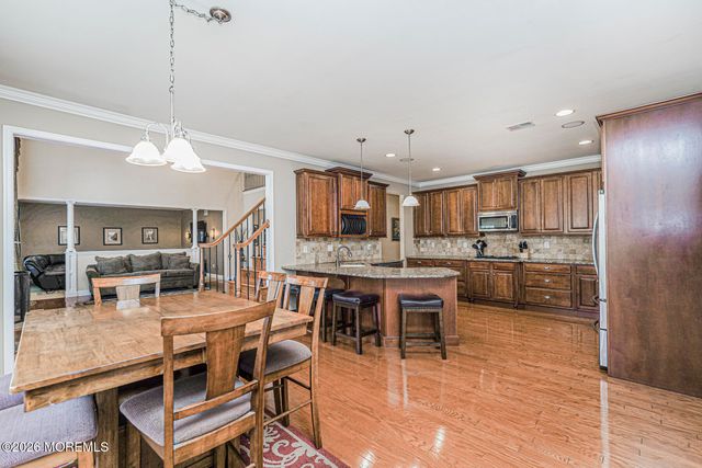 15 Cornwallis Court, Manalapan, NJ 07726