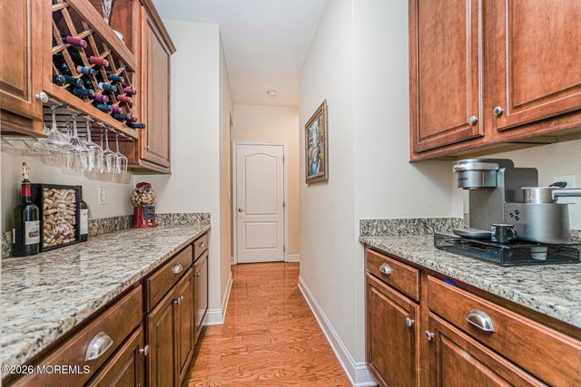 15 Cornwallis Court, Manalapan, NJ 07726