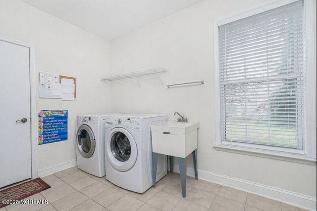 15 Cornwallis Court, Manalapan, NJ 07726