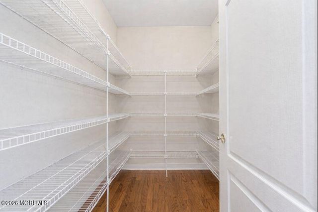 15 Cornwallis Court, Manalapan, NJ 07726