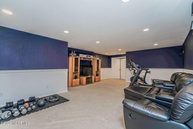 15 Cornwallis Court, Manalapan, NJ 07726