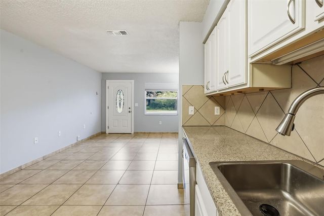 2720 S SUNRISE COURT 2, Orlando, FL 32806