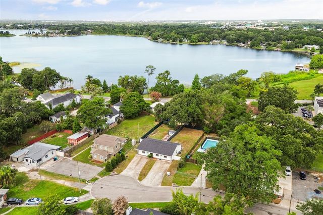 2720 S SUNRISE COURT 2, Orlando, FL 32806