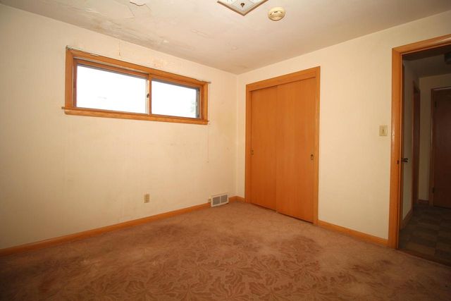 8403 W Keefe AVENUE, Milwaukee, WI 53222