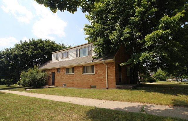 8403 W Keefe AVENUE, Milwaukee, WI 53222