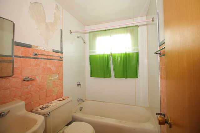 8403 W Keefe AVENUE, Milwaukee, WI 53222