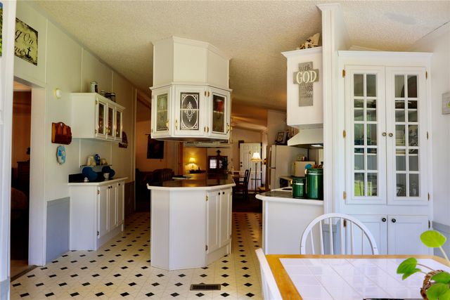 1085 Private Road 5860, Yantis, TX 75497
