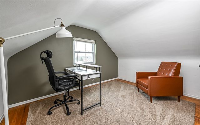 107 Hoffman St, Shaler, PA 15116