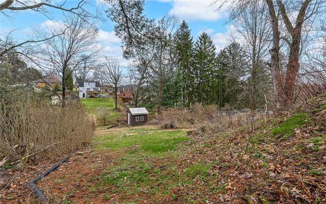 107 Hoffman St, Shaler, PA 15116