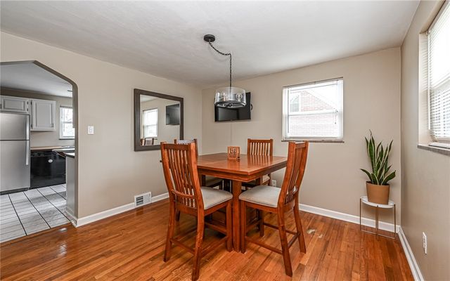 107 Hoffman St, Shaler, PA 15116