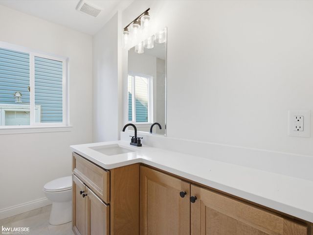 17800 Wexford Street, Roseville, MI 48066