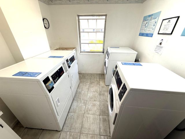 2220 NE 68 Street 1007, Fort Lauderdale, FL 33308