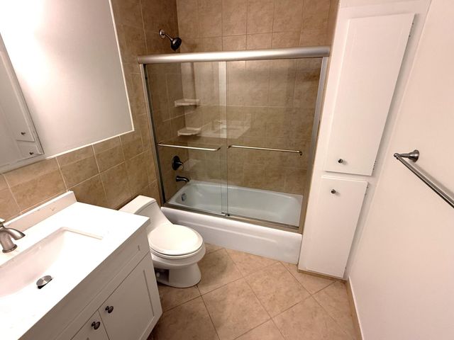 2220 NE 68 Street 1007, Fort Lauderdale, FL 33308