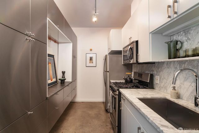 73 Sumner Street 304, San Francisco, CA 94103