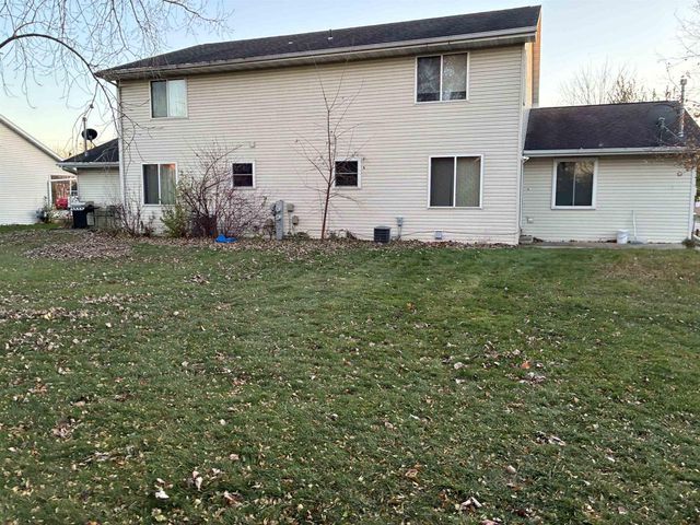 1774 CABINET MAKER COURT, Green Bay, WI 54303