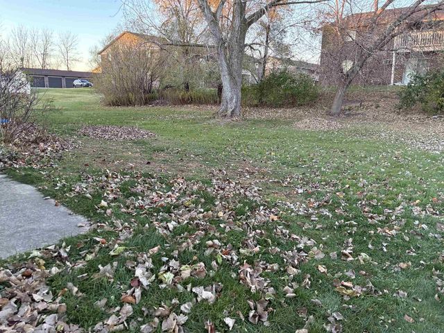 1774 CABINET MAKER COURT, Green Bay, WI 54303