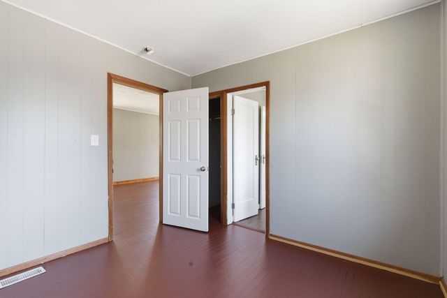 1335 W Elm Street, Springfield, MO 65806