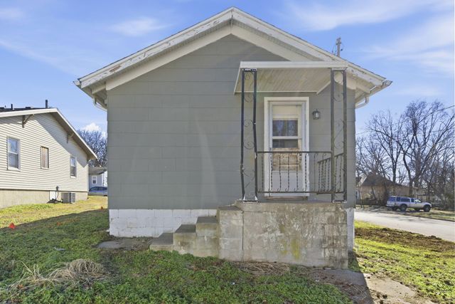 1335 W Elm Street, Springfield, MO 65806