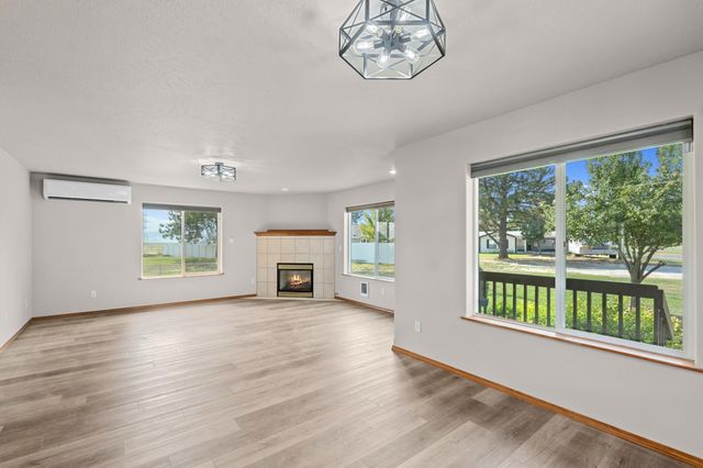 703 S Victoria Ct, Chewelah, WA 99109