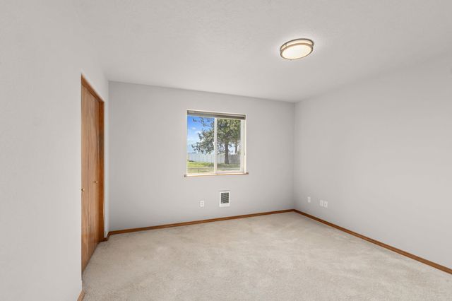 703 S Victoria Ct, Chewelah, WA 99109