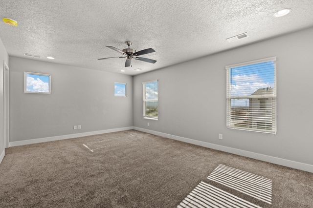 1899 S Sunrise Lane SE, Rio Rancho, NM 87124
