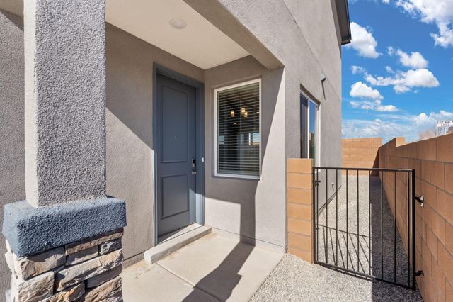 1899 S Sunrise Lane SE, Rio Rancho, NM 87124