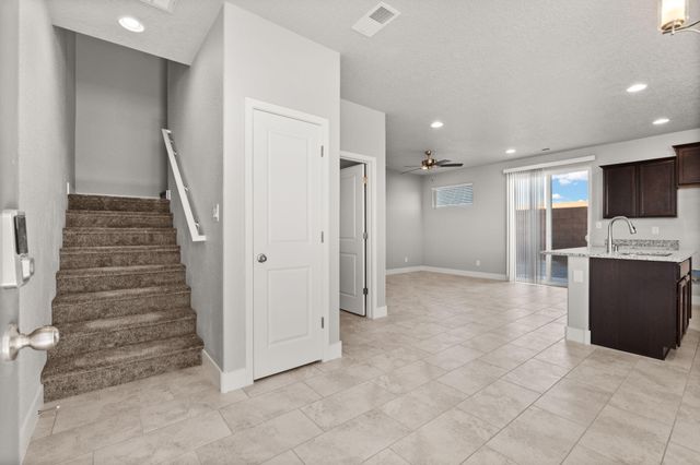 1899 S Sunrise Lane SE, Rio Rancho, NM 87124