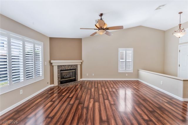 1811 Night Shadow Avenue, North Las Vegas, NV 89031