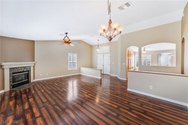 1811 Night Shadow Avenue, North Las Vegas, NV 89031