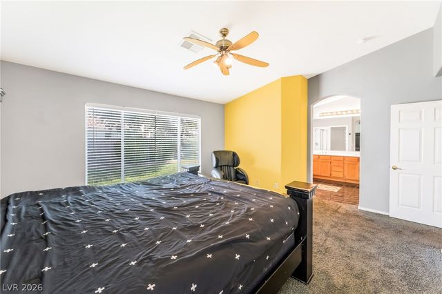 1811 Night Shadow Avenue, North Las Vegas, NV 89031