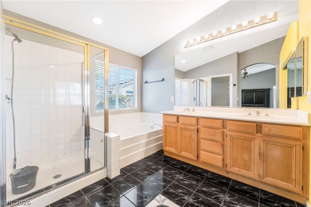 1811 Night Shadow Avenue, North Las Vegas, NV 89031